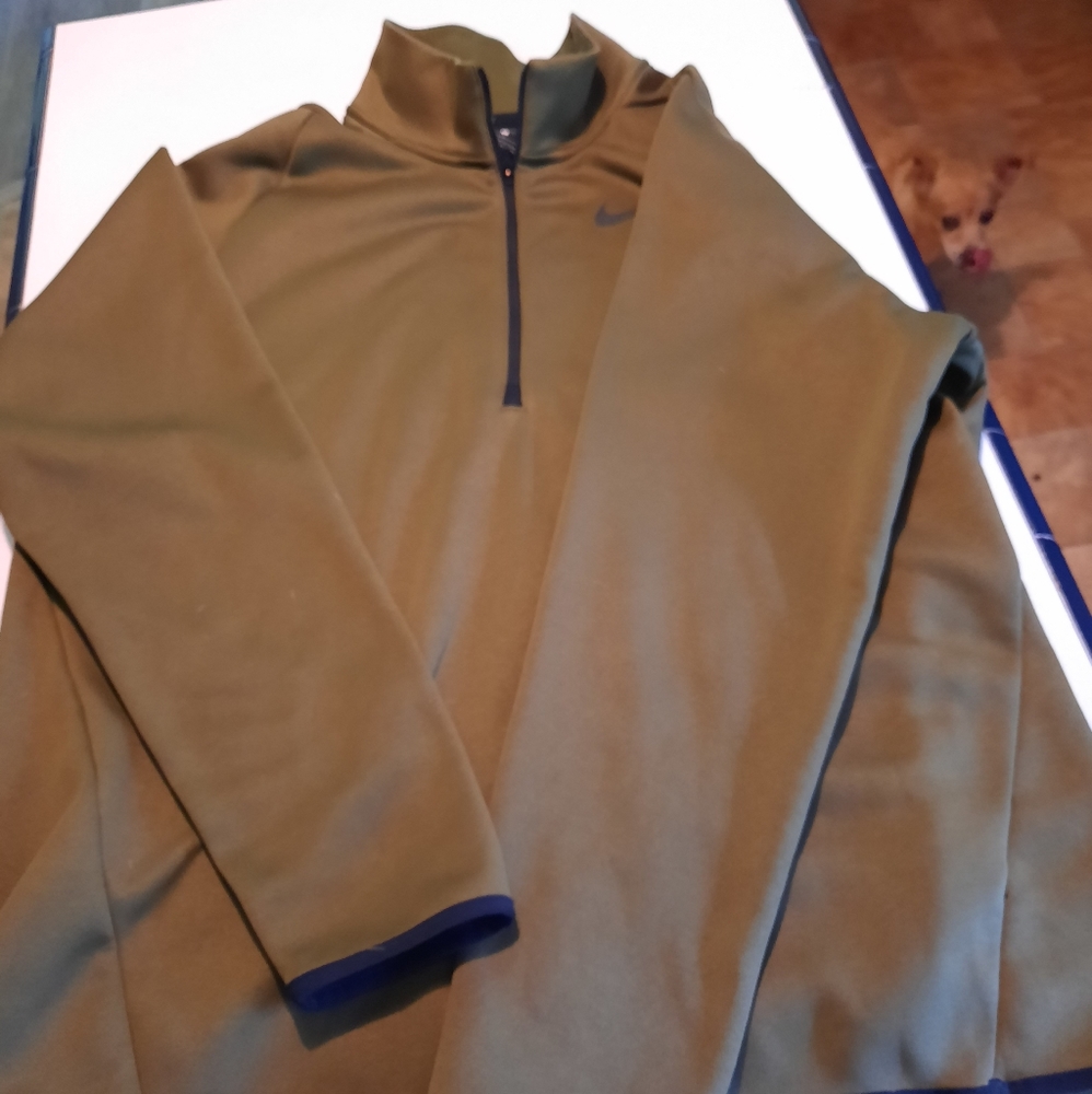 Nike dri fit men's sweat suit EUC
